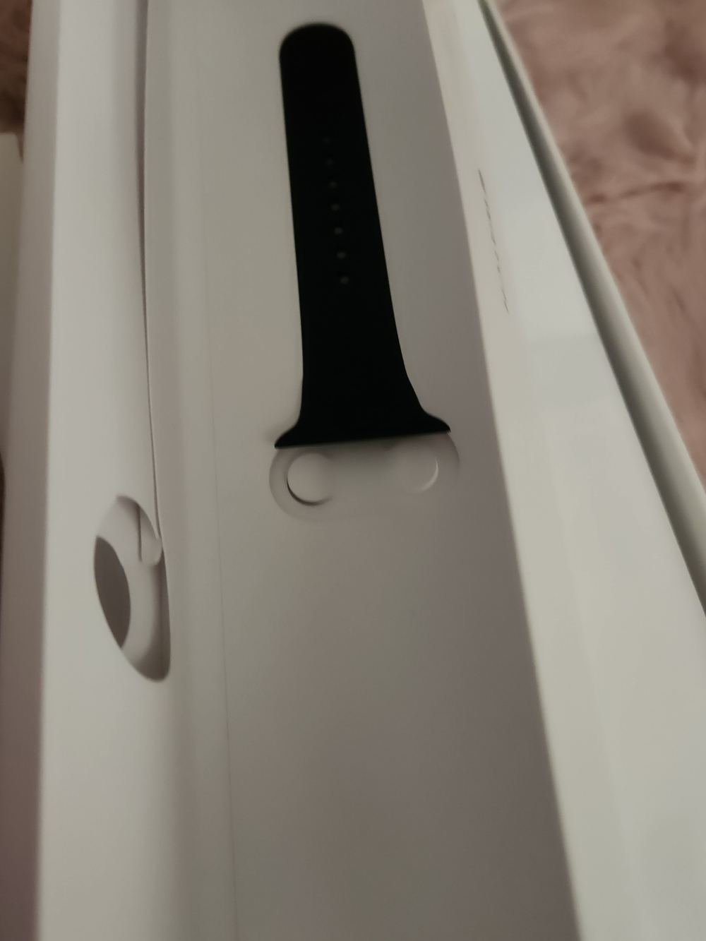 Apple Watch in Black with Black Sport Band SERIES 1 - Picture 2 of 6